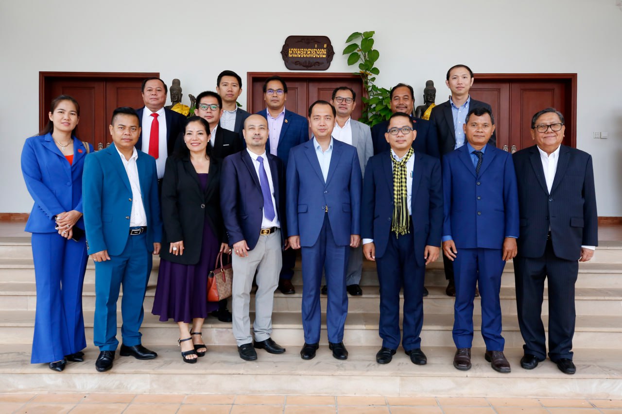 Minister of Information Supports Cambodian Economic Media Entrepreneurs Association