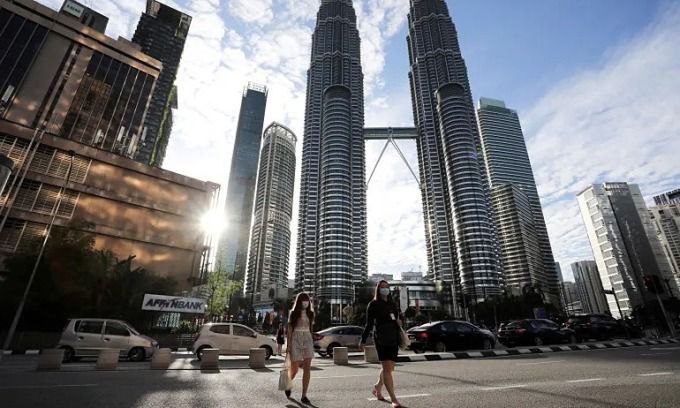 Foreign retirees’ interest in Malaysia’s MM2H residency scheme declines due to new property requirements