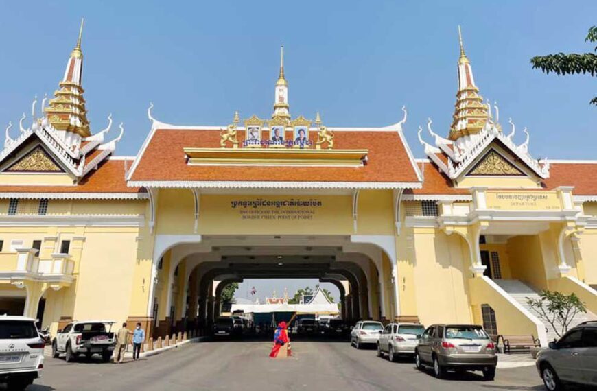 ទំហំពាណិជ្ជកម្មតាមបណ្តោយព្រំដែនរវាងកម្ពុជា និងថៃសម្រេចបានទំហំទឹកប្រាក់ជិត ២,៥ពាន់លានដុល្លារ