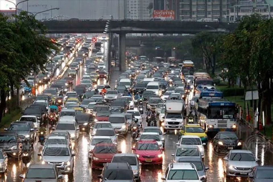 Thailand considers ‘congestion fee’ on private vehicles in Bangkok to fund public trains